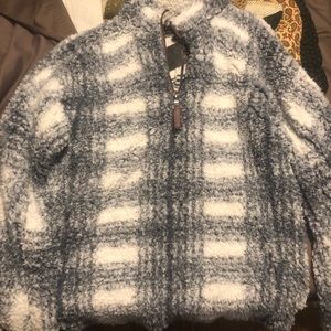 Size small True Grit Pullover